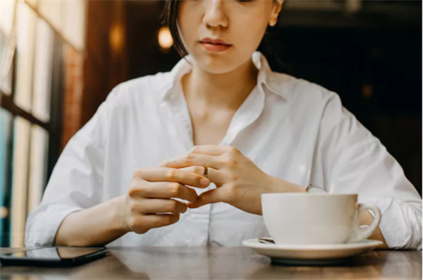 在離婚期間照顧好自己的情緒、身體和精神