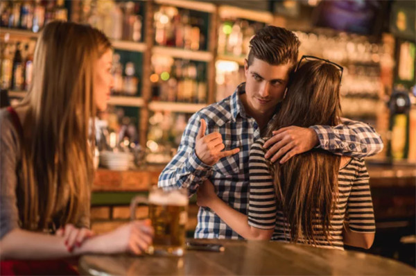 丈夫發(fā)生婚外情，廣州偵探調(diào)查真相挽回婚姻