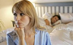 丈夫是否出軌？深圳偵探來(lái)揭秘真相